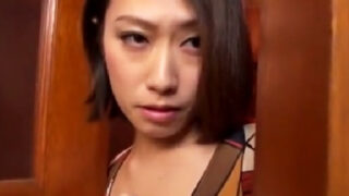 久しぶりに会った幼馴染の家で母親に逆レイプされる