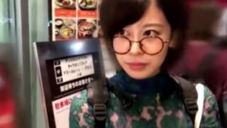 サブカル女子をナンパし、部屋に連れ込んでその日のうちにパコ成功