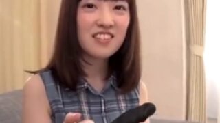 細身スレンダーのOLがAV初出演、処女喪失の叫び。