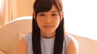 橋本ありなが勃起チンポを優しくご奉仕する清楚なアイドル級美少女