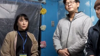 巨乳新人ADがMM号準備中に中出しされる