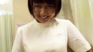 鍼灸院で働く巨乳JDへの取材で店内でセックスしたら、驚くほど淫乱だった。