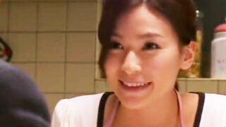 夫に売られた美人妻が、好きでもない男に中出しされ号泣