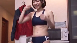 性欲・体力が鬼級の姉がストレッチ中に発情し、弟のチンコに跨る