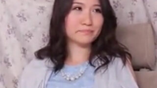 即日中出しまで許す貪欲な熟女妻