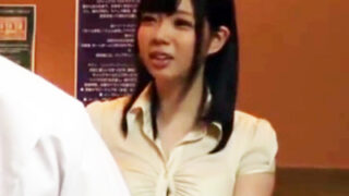 媚薬オイルでエロマッサージされた黒髪美少女が生ハメで狂イキ