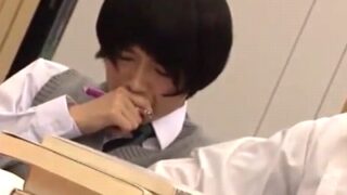 図書室でガクガク絶頂する女子校生