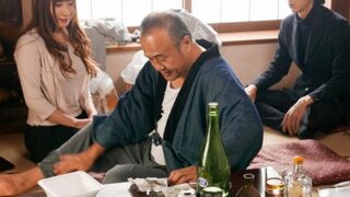 美人嫁が義父の絶倫な特性に翻弄される。