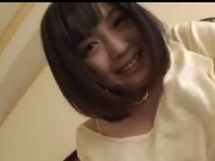 巨乳の恥じらい素人とホテルでハメ撮りした映像。