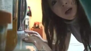 素人妻がハメ撮りされ顔射される