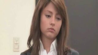 スタイル抜群の姉がデカチンで膣奥まで中出しされる