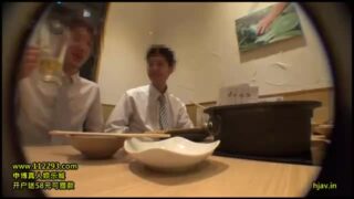 居酒屋でナンパした仲良し2人組をお持ち帰り、乱交。