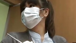 歯科衛生士が高速腰フリでチンポ治療も提供