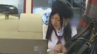 恐怖で失禁したパン屋の看板娘