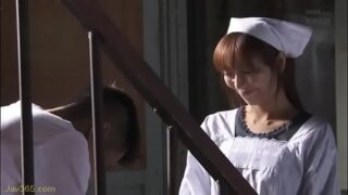 美人妻が中出しレイプに遭う