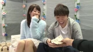 金に引かれ、巨乳の素人が無理やり関係を持つ。