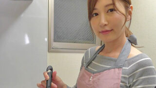 人気熟女が引退直前に妄想する中出しSEX