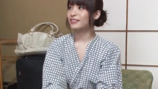 超美人の義母と混浴→フル勃起・中出しに発展