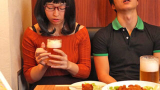 肉感ボディの地味子にハマる男