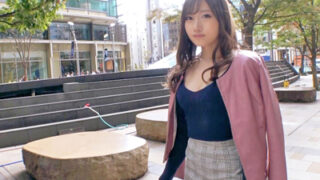 AV出演で普段できない快楽を得ようとする素人美女。