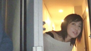 友達が激エロ妻を紹介し、連続中出しセックスをした