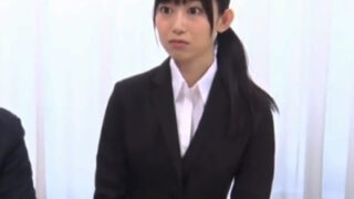 優しい先輩OLが短小・童貞の後輩男子の悩みを解決