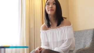 逸材な縞パン制服美少女のハメ撮り中出し映像。