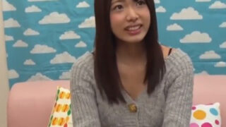 在宅系の筆おろしを頼んだら、ナンパした素朴可愛いJDが超エッチだった