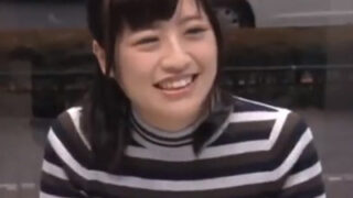 素人妻2人をナンパし、MM号で乱交セックス