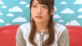 恥じらいのOLが依頼され、童貞のペニスを披露