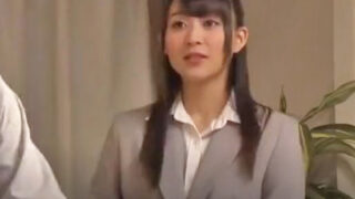 出張先で後輩OLと相部屋のハプニングが我慢の限界に達す。