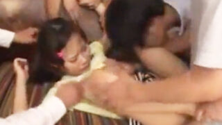 会費を集めてロリ娘の中出し輪姦会を開催する旨の案内