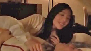 姉が弟にエッチを要求