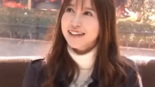 騙された素人妻が美肌マッサージでパイ射される