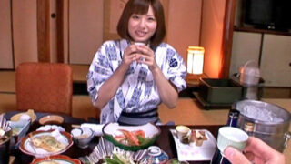 温泉旅行で巨乳美女とハメ撮り