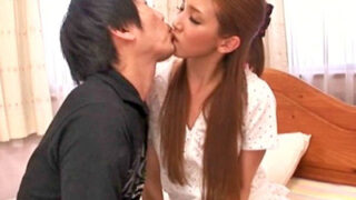 入れ替わった母が娘の彼氏と関係を持つ人妻の物語。