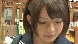 セーラー服JKが図書室で襲われエッチ
