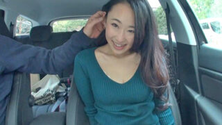 若く見える美魔女が、隠された豊満な体形とクビレを誇り、ホテルに潜り込んでセックスに没頭する。