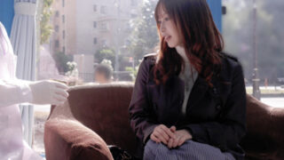 元CAのセレブ妻が恥じらいながらも大絶頂