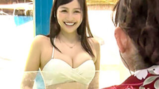 混浴で火が付いた素人男女の生ハメ中出しSEX