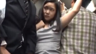 出産後の美人妻が痴漢に襲われ、寝取られ、レイプを受け入れる