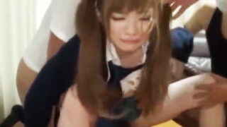 制服美少女を拉致・監禁・凌辱する鬼畜な痴漢集団