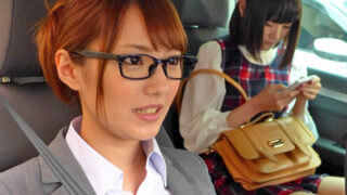 美人マネージャーが抜けた女優の代わりにAVを強制的に出演させられる