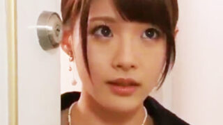 父の借金が娘に押し付けられ、強制的性関係で号泣