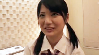 色白美人OLがおじさん施術師にハマり中出しされる