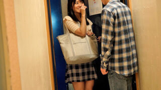 デリヘル嬢となり、片思いの相手と中出し続けるストーリー