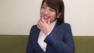 巨乳OLをナンパし、ハメ撮り・顔射に成功