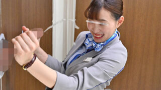 壁から突き出るチンポに翻弄され、マンコが本気で濡れるSEX