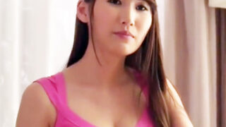 巨乳お姉さんが、イタズラ好きショタにフェラ抜きする。