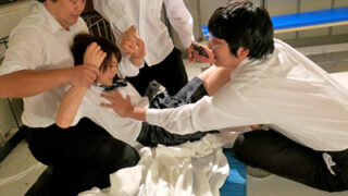 イジメの対象となった優等生JKが公開レイプショーにされる。